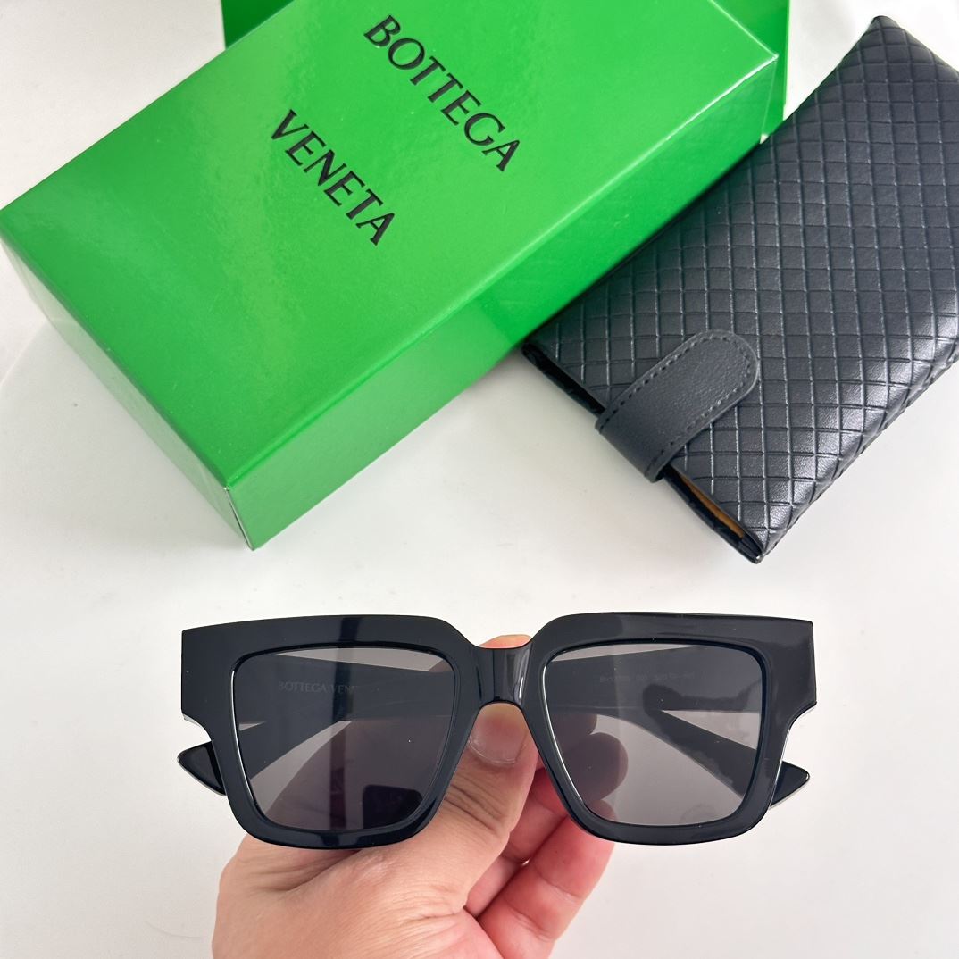 Bottega Veneta Sunglasses